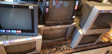 Flat Screen Tv. . Crt for sale